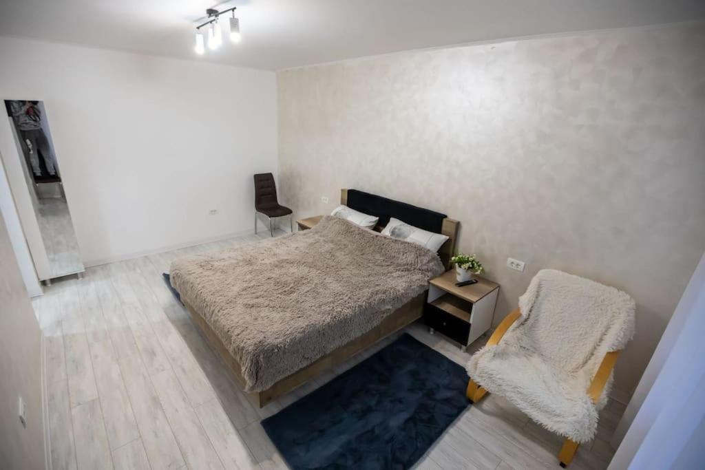 Garsoniera Central II Târgu Jiu Zewnętrze zdjęcie